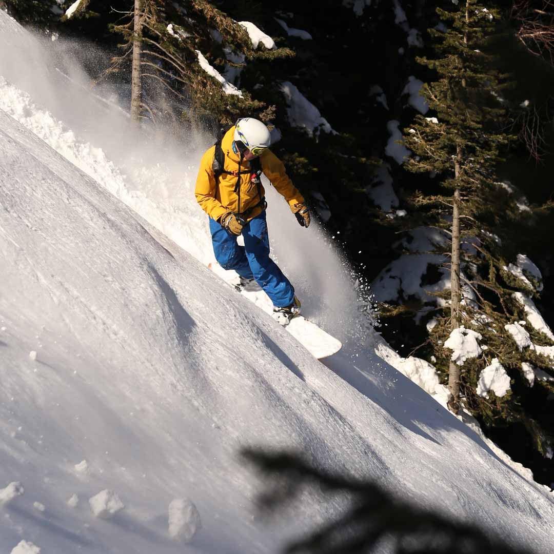 Snowboarding Gulmarg